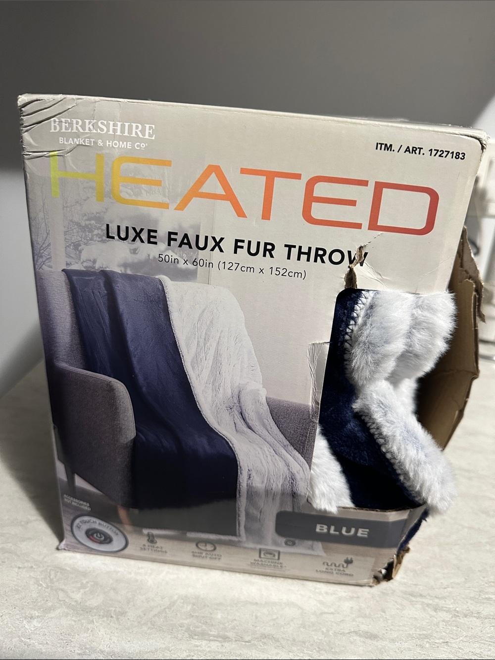 Berkshire Luxe Faux Fur Heated Throw - Blue & White